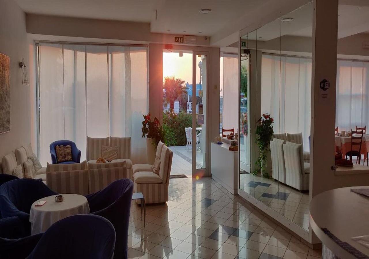 Hotel Alda Cervia Exterior photo